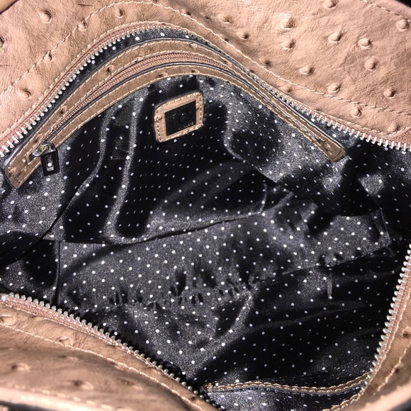 Guess wallet and purse. - Picture 2 of 6