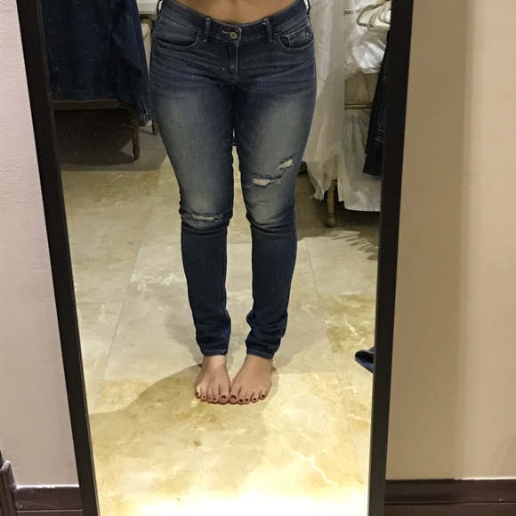 Hollister Low Rise Skinny Ripped Jeans - Picture 1 of 4