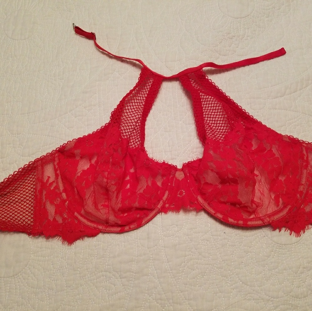 Victoria secret 36DD red bra