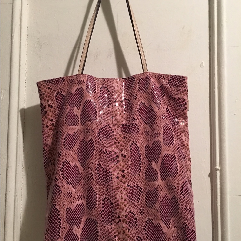 Sorial Tote