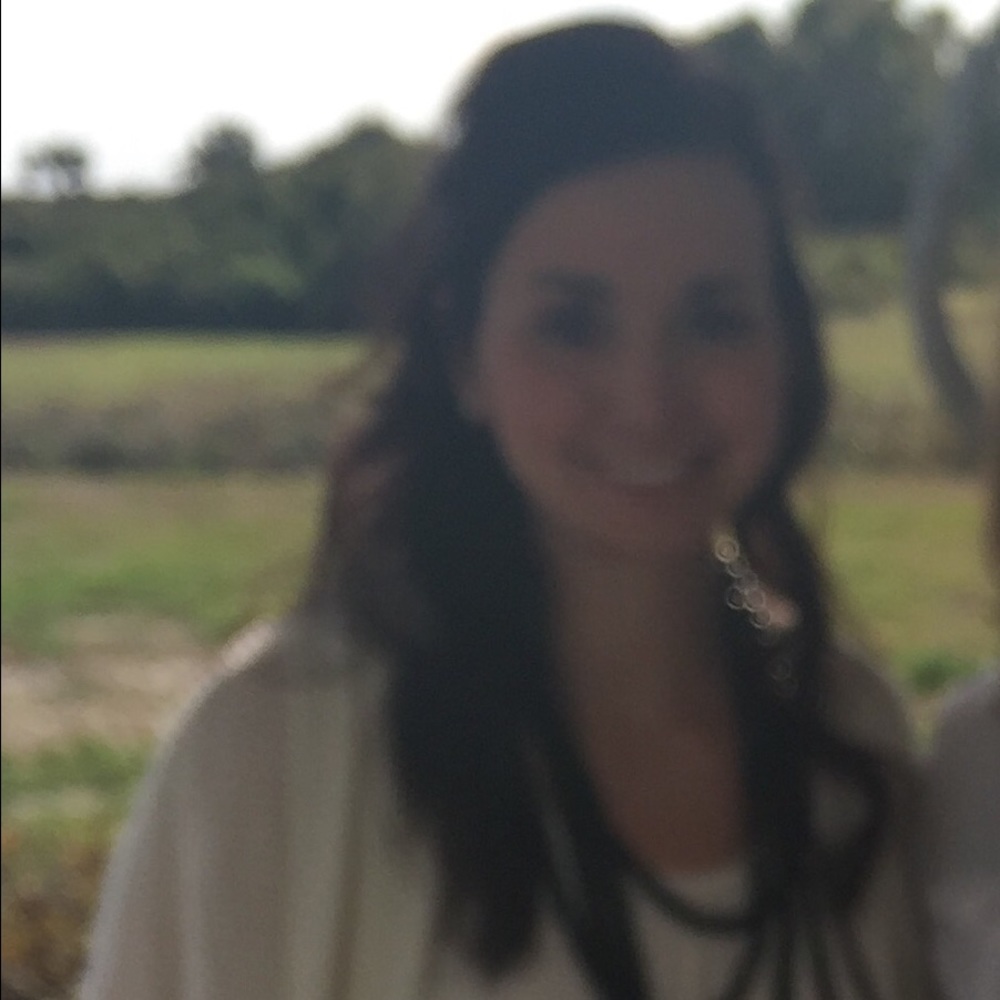 Meet your Posher, Taryn