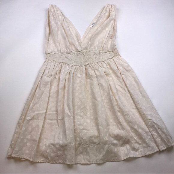 MINKPINK Dresses & Skirts - Minkpink Floral Embroidered Dress Deep-V Neckline