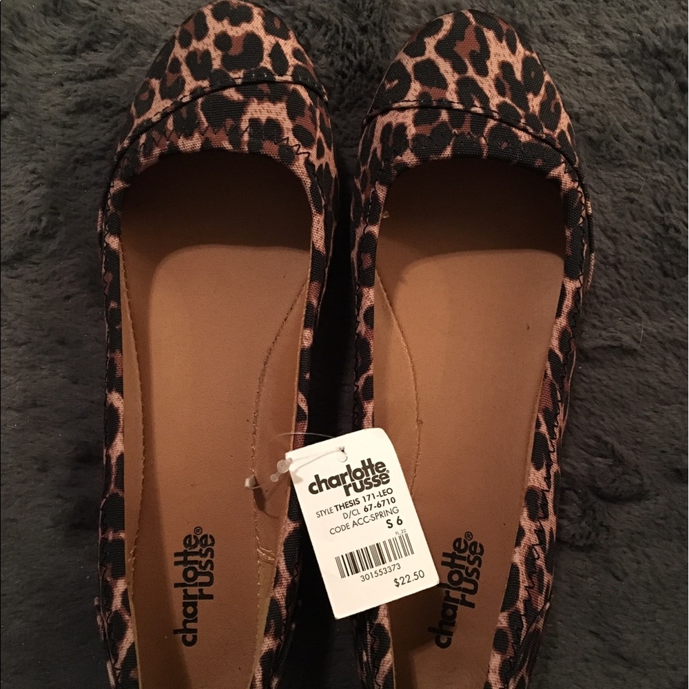 🚫SOLD Charlotte Russe NWT flats💛