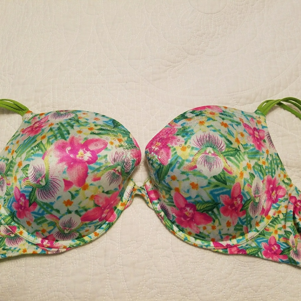 Victoria secret bra size 36DD