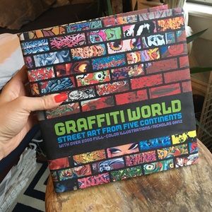 Graffiti world art book
