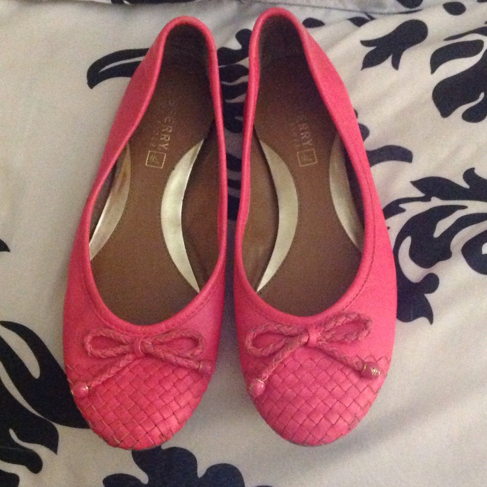 Pink Sperry flats!