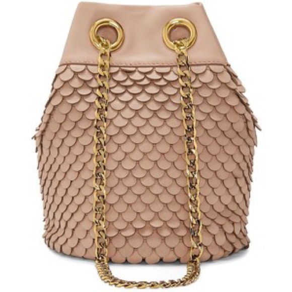 Vince Camuto scalloped bag - Picture 1 of 4