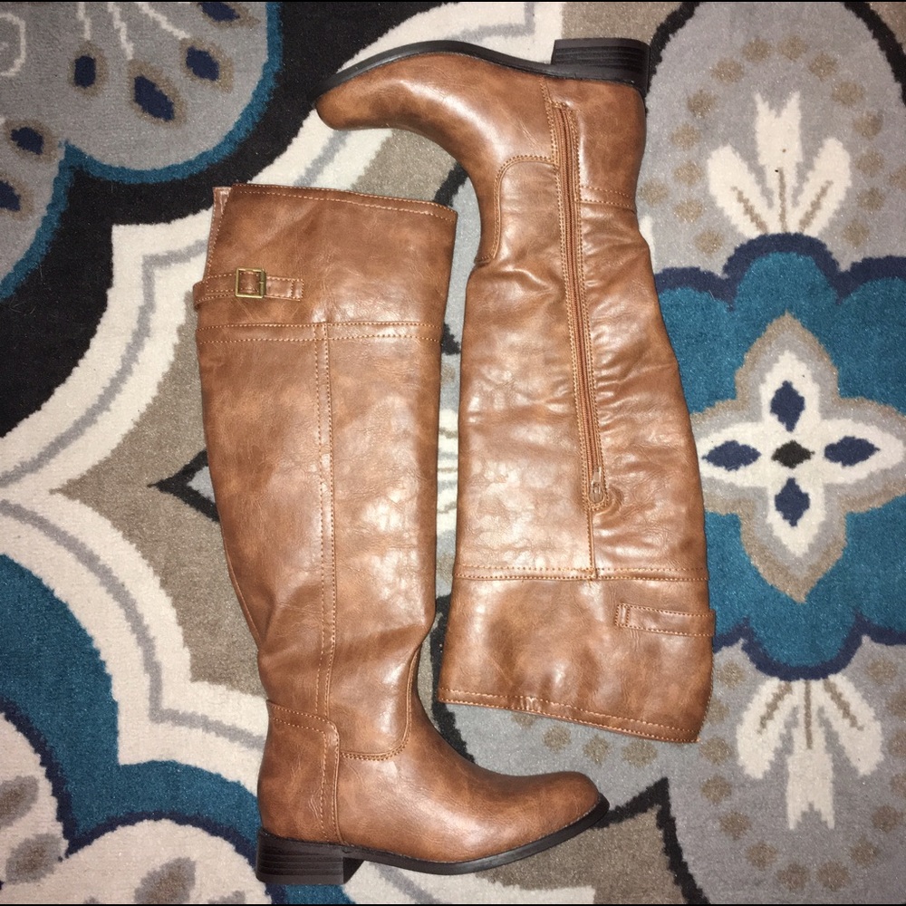 *DONATED* New without tags or box brown boots