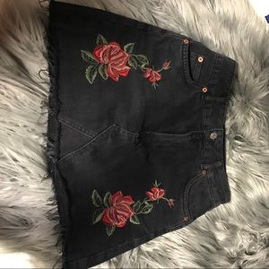 Topshop denim skirt!!