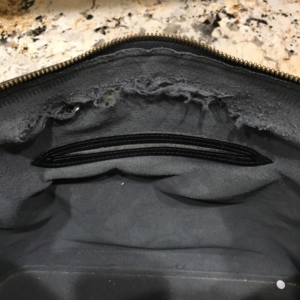 Louis Vuitton Epi Leather Alma PM - Picture 6 of 8