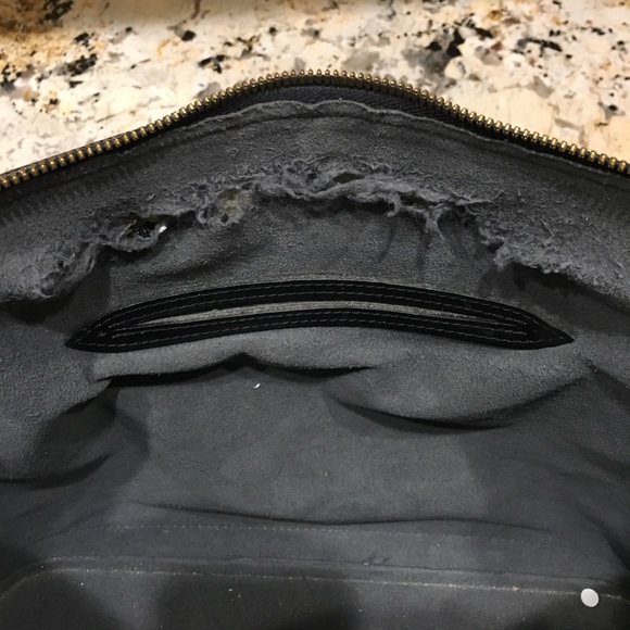 Louis Vuitton Epi Leather Alma PM - Picture 6 of 8