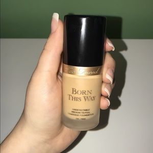 Too Faced Born This Way Foundation
