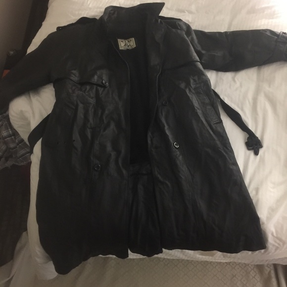 Leather trench - Picture 1 of 1