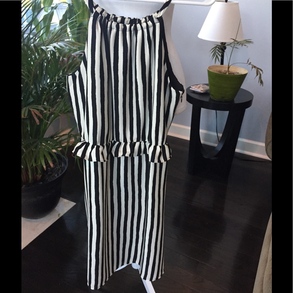 🌸 SaLE! NWT Loft striped dress