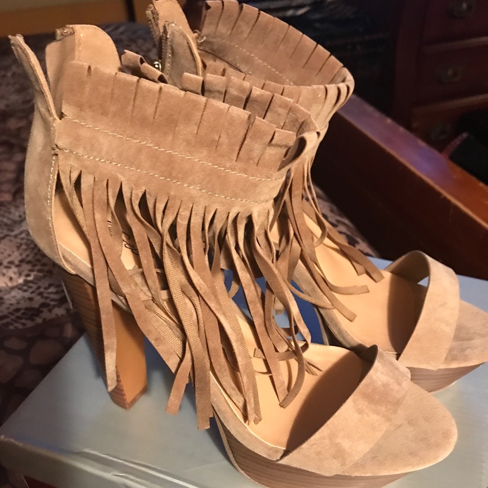 Platform heels suede