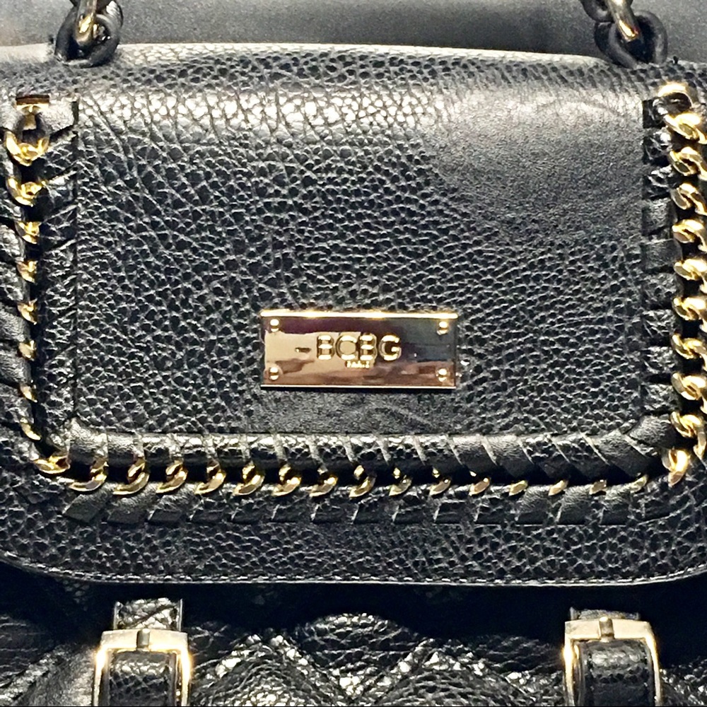 50% off for HP! 🎪 BCBG Paris Quilted Shoulder Bag - Picture 3 of 6