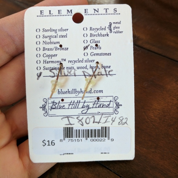 Free- add to bundle- gold pearl boho earrings - Picture 2 of 2