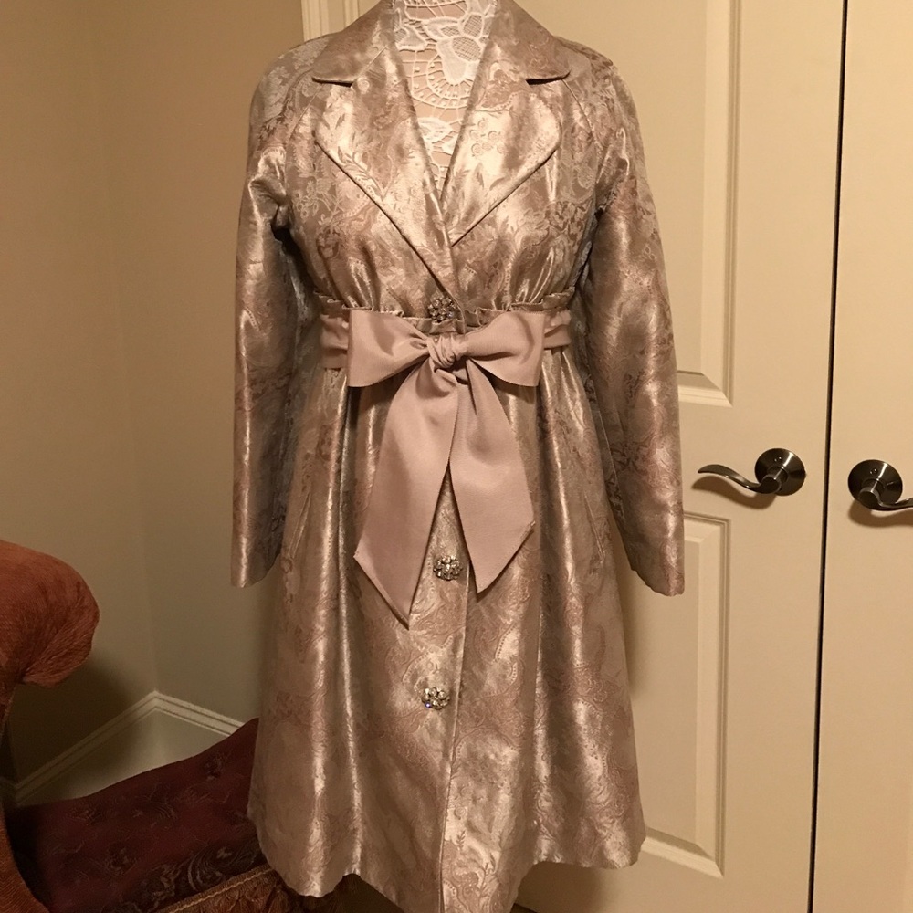 Evening coat - Picture 2 of 8
