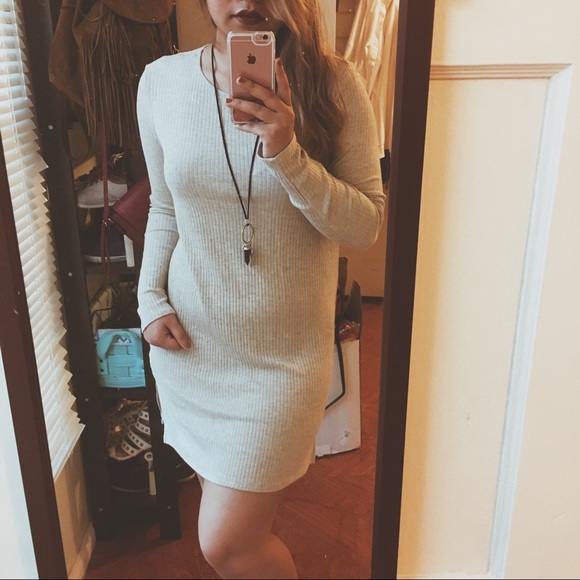 Forever 21 Dresses & Skirts - Forever 21 Long Sleeve Stretchy Bodycon Dress