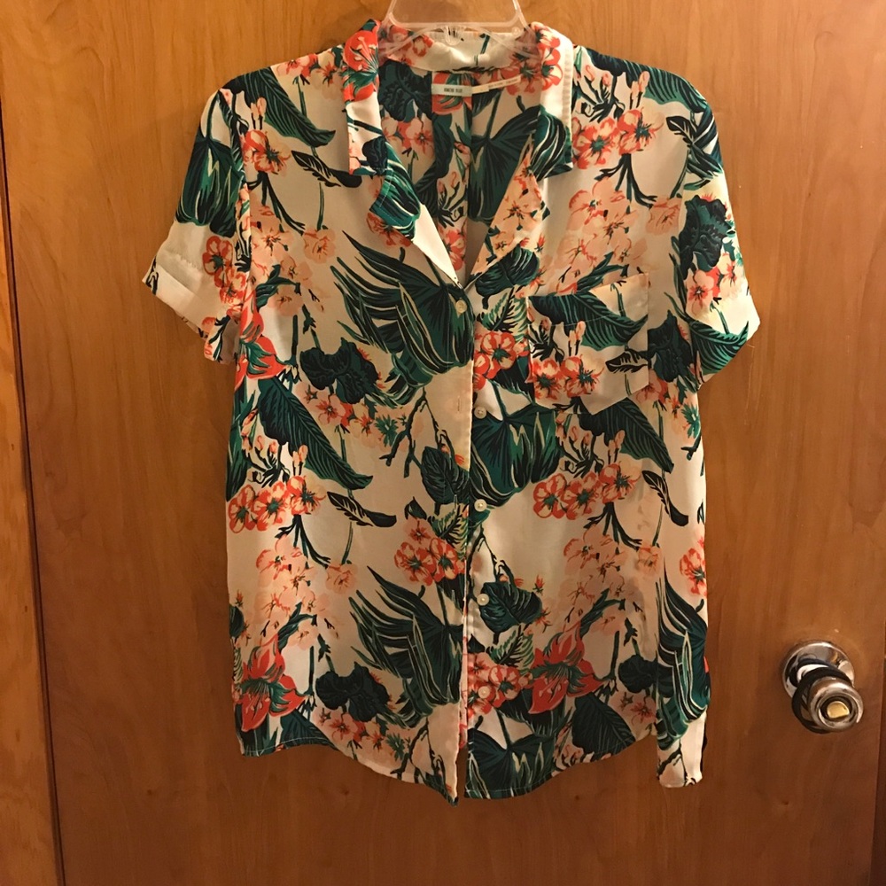 Hawaiian Print Blouse