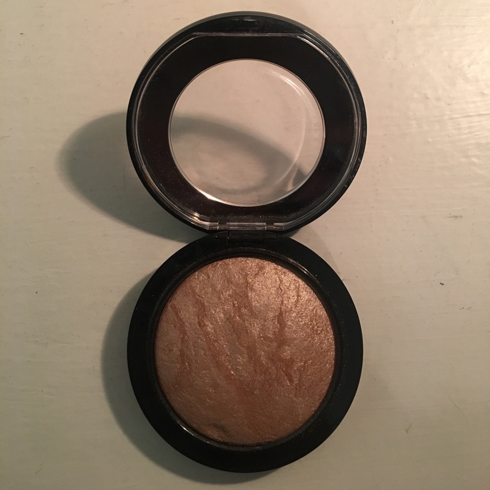MAC Soft & Gentle Mineralized Skinfinish