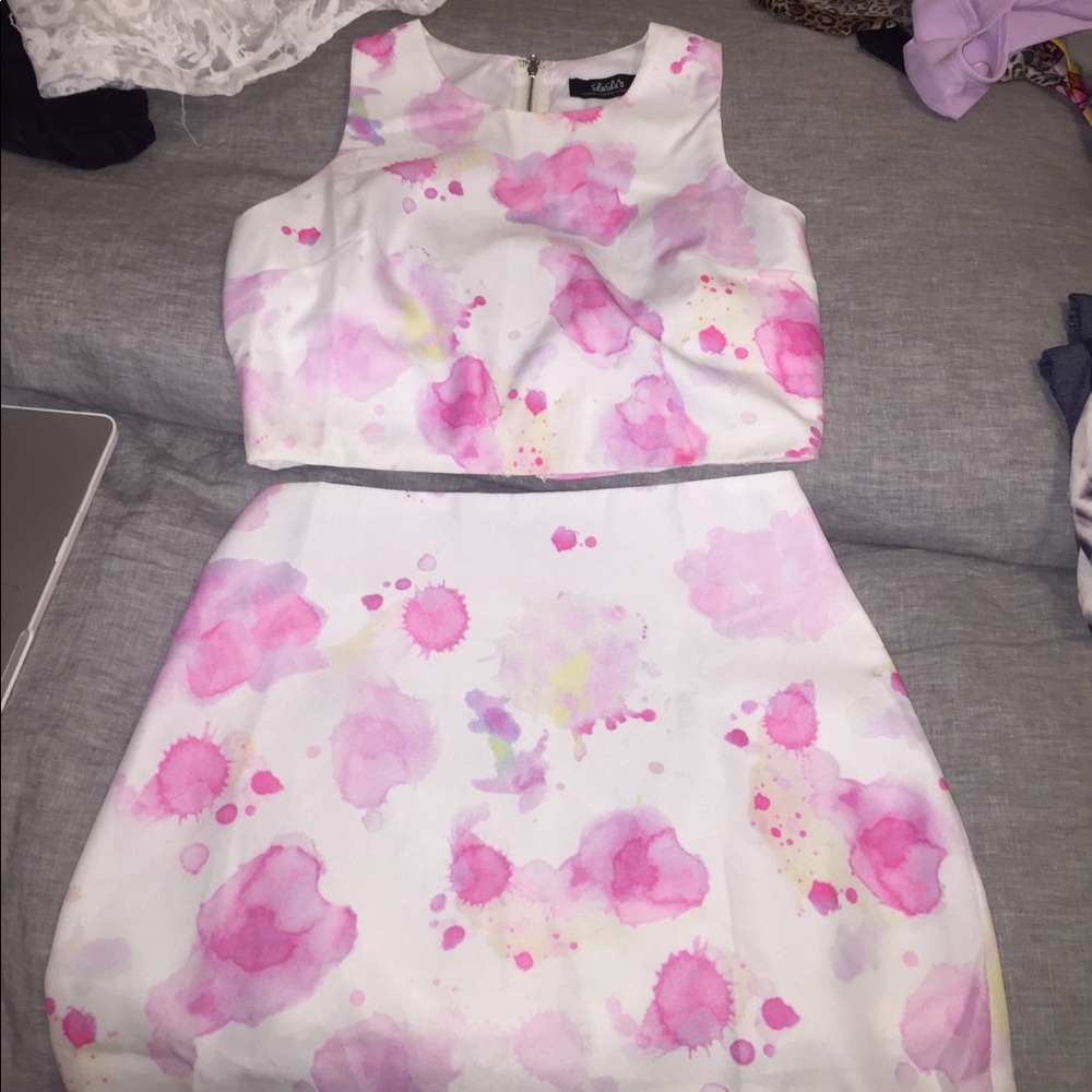 Two piece set