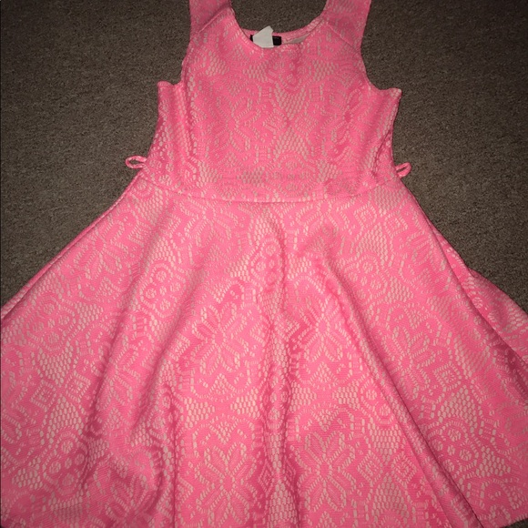 PINK SKATER SKIRT - Picture 1 of 2