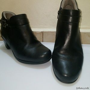 Naturalizer's Women's Eleonor Boot 10ww