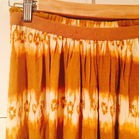 NWT dye skirt - Picture 4 of 4