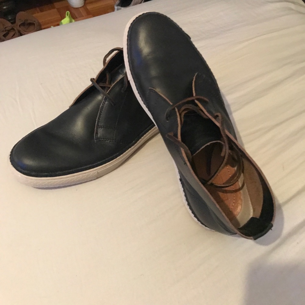 Frye Chukka black leather