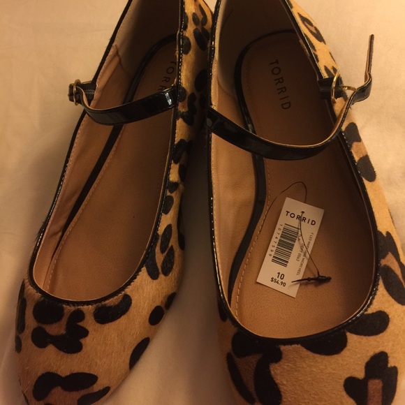 Adorable leopard print Marianne kitten heels! - Picture 2 of 4