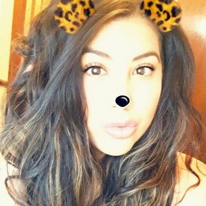 Meet your Posher, Emileen