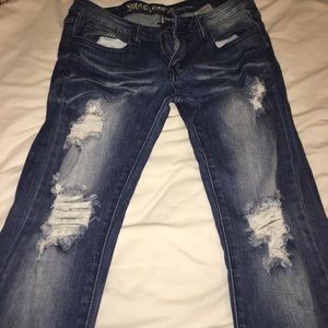 NEVER WORN ripped boyfriend jeans!!!