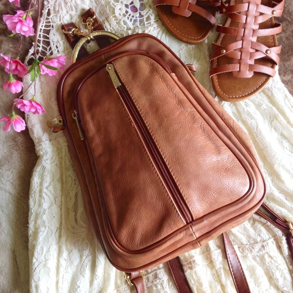 Vintage Handbags - Vintage Valentino di Paolo Convertible Backpack