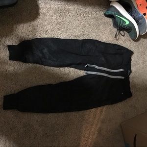 American eagle joggers