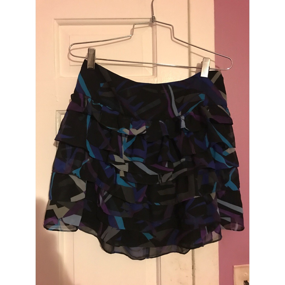 Express Ruffle Mini Skirt! ✨✨ - Picture 3 of 4