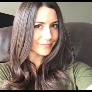 Meet your Posher, Julia