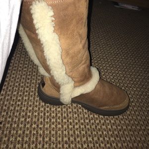 Ugg Sherling boots