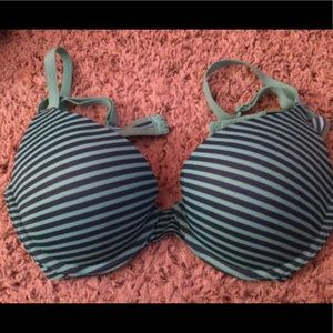 VS Striped Everyday Push Up