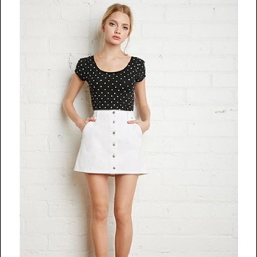 Forever 21 white button skirt