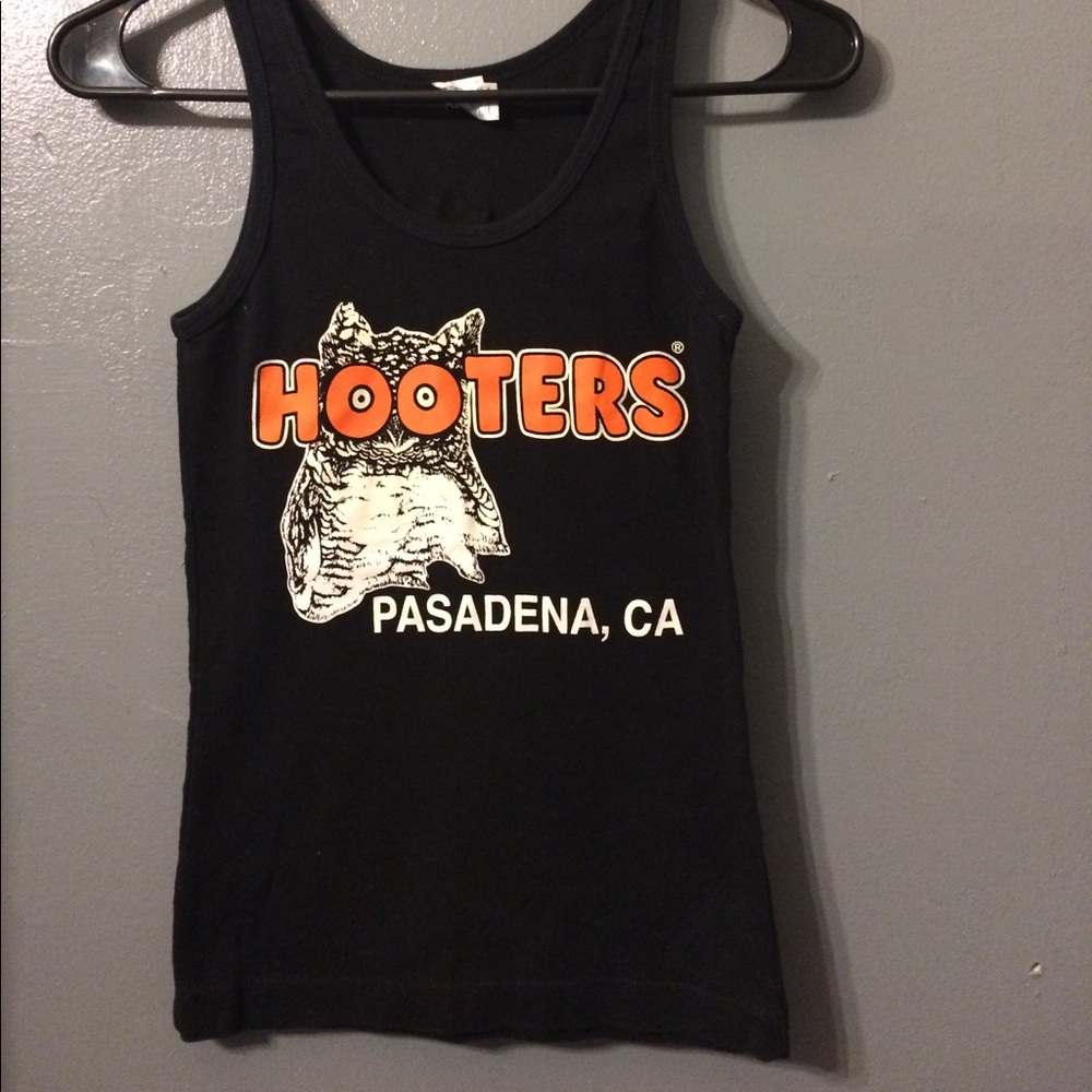 Rare Hooters Pasadena Tank 🦉
