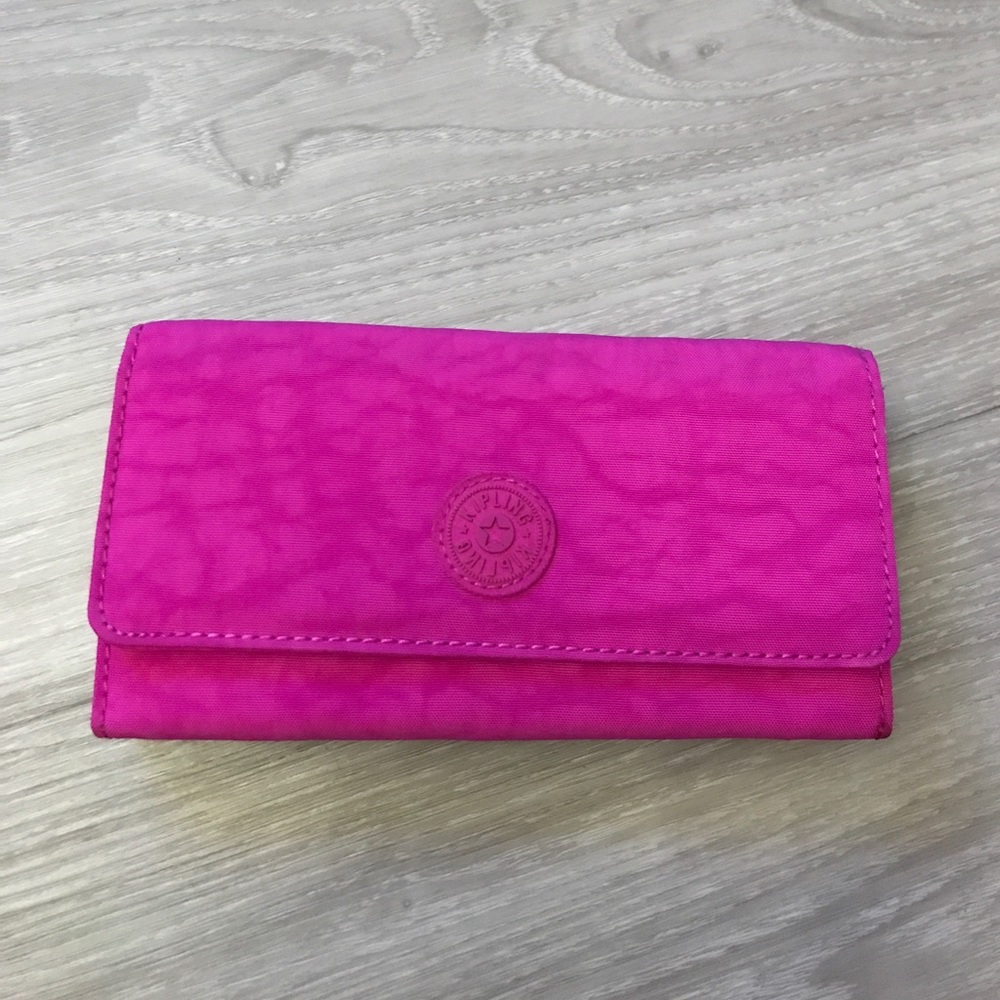 NWOT Kipling Wallet Pink