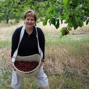 Meet your Posher, Debbie