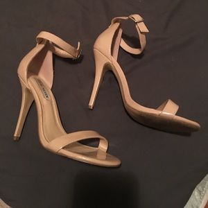 Steve Madden dude pumps