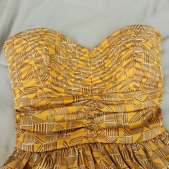 Bar III Dresses & Skirts - Mod Strapless Sweetheart Bodice Dress