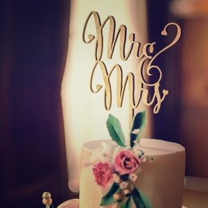 Mr and Mrs Wedding Cake Topper