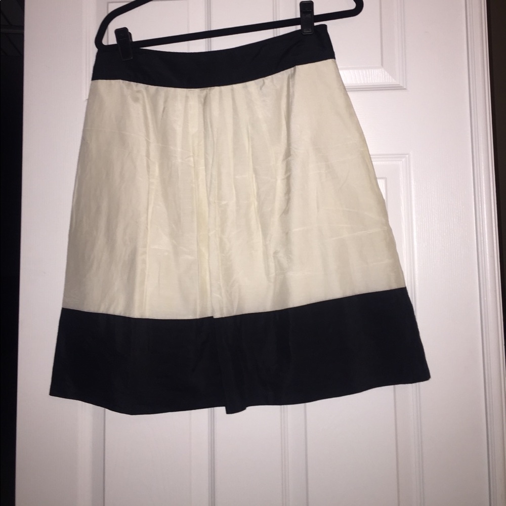 Black and white linen skirt