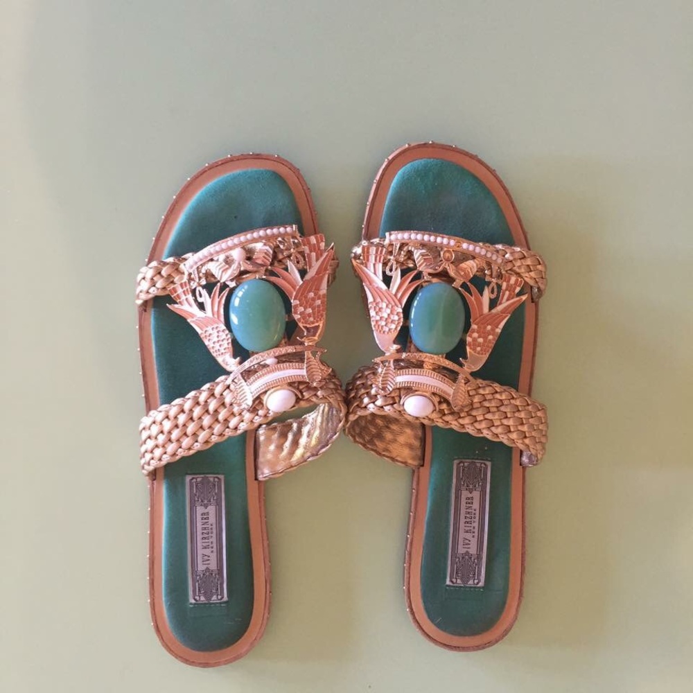Ivy Kirzhner, Pharaoh Sandals