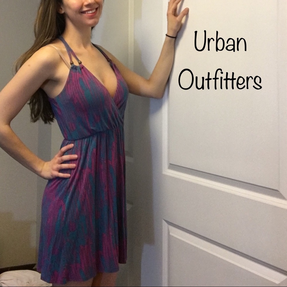 ✨HOST PICK✨ Urban Outfitters sun dress