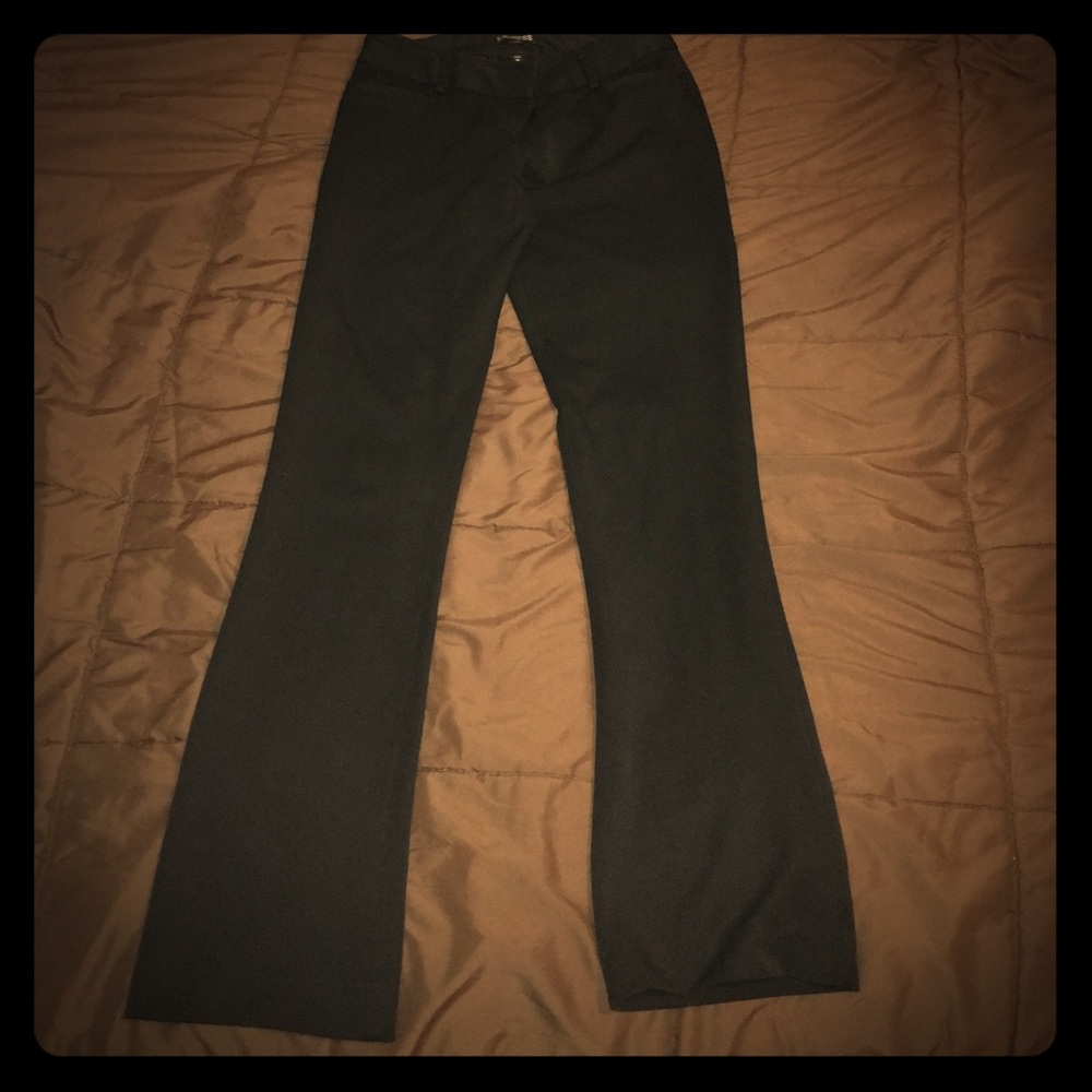 Express Columnist with pockets and belt loops